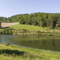 Une retenue d'eau en France