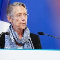 Elisabeth Borne lors d'une conférence sur les véhicules électriques en octobre 2019.